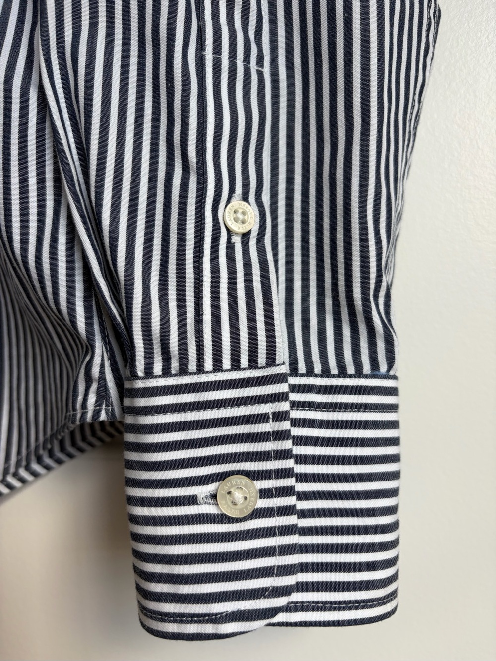 Lauren Ralph Lauren Women’s Non-Iron Striped Button Down Shirt - Size Medium - Picture 6 of 8